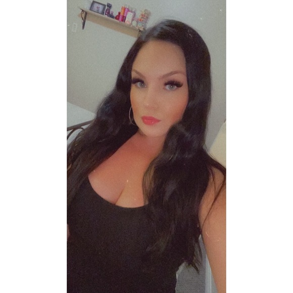 Meet your Posher, Taylor - Picture 1 of 1